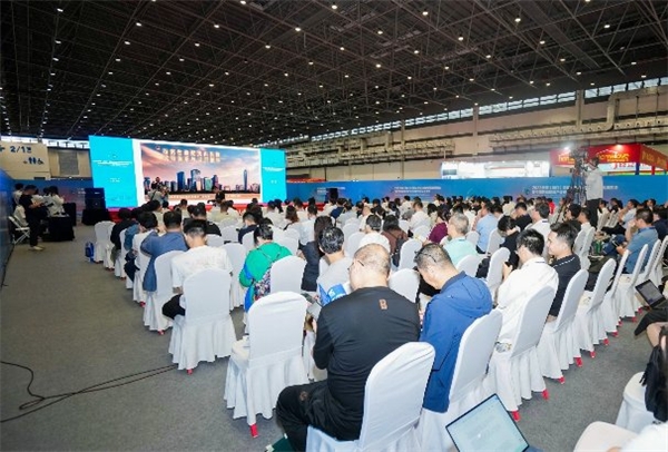 2023华南(海口)建博会暨第二届中国(海南)全装修产业与装配式内装修智造高峰论坛在米乐 M6米乐海口举办(图2) 2023华南(海口)建博会暨第二届中国(海南)全装修产业与装配式内装修智造高峰论坛在米乐 M6米乐海口举办(图2)