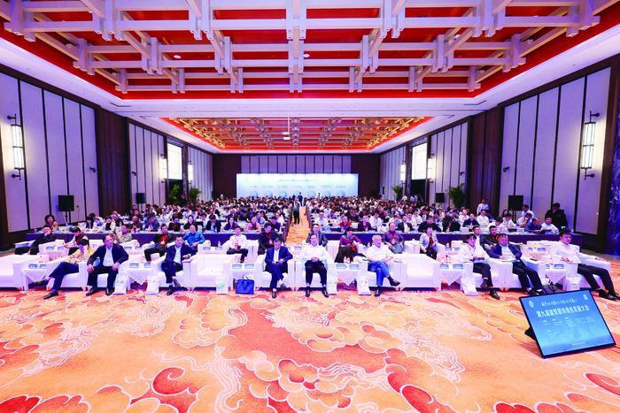 竞逐绿色新赛道 跑出行业新发展——第九届建筑装饰绿色发展大会在山东济南召米乐 M6米乐开(图1) 竞逐绿色新赛道 跑出行业新发展——第九届建筑装饰绿色发展大会在山东济南召米乐 M6米乐开(图1)