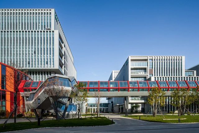 打造北方“深圳湾”!中建八局装饰工程有限公司参建的深哈产业园科创总部迎来企业陆续入驻米乐M6 米乐(图7) 打造北方“深圳湾”!中建八局装饰工程有限公司参建的深哈产业园科创总部迎来企业陆续入驻米乐M6 米乐(图7)