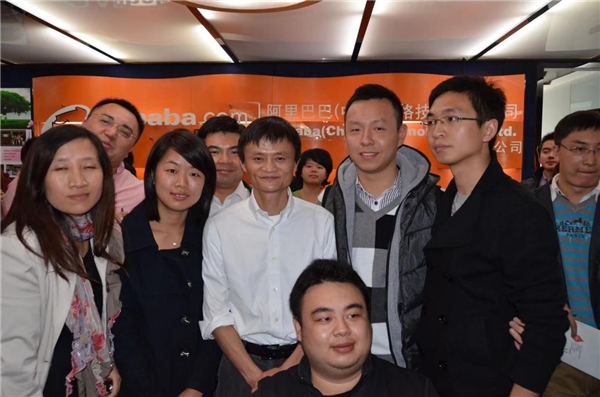 米乐M6 米乐水晶石装饰首席设计师赵燕荣拿下阿里前高管千万豪宅装修设计项目(图2) 米乐M6 米乐水晶石装饰首席设计师赵燕荣拿下阿里前高管千万豪宅装修设计项目(图2)