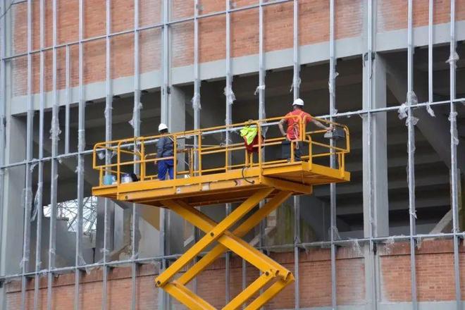 天!深圳一图书馆项目发生事故致1人死亡!相关单位:赔偿款已支付给死者家属!(图2) 天!深圳一图书馆项目发生事故致1人死亡!相关单位:赔偿款已支付给死者家属!(图2)