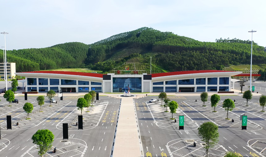 广西路建集团首获中国建筑工程装饰奖(图1) 广西路建集团首获中国建筑工程装饰奖(图1)