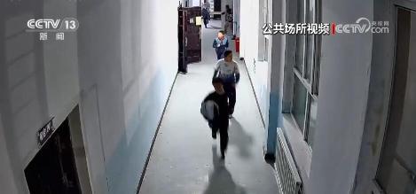 震时270名学生3分钟安全撤离 震前2小时学校才进行了地震应急演练(图4) 震时270名学生3分钟安全撤离 震前2小时学校才进行了地震应急演练(图4)