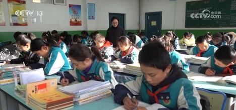 震时270名学生3分钟安全撤离 震前2小时学校才进行了地震应急演练(图6) 震时270名学生3分钟安全撤离 震前2小时学校才进行了地震应急演练(图6)