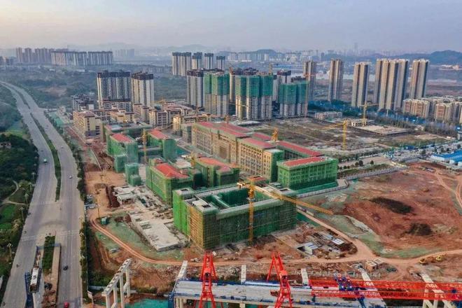 南充今年新增16万个学位！(图1)