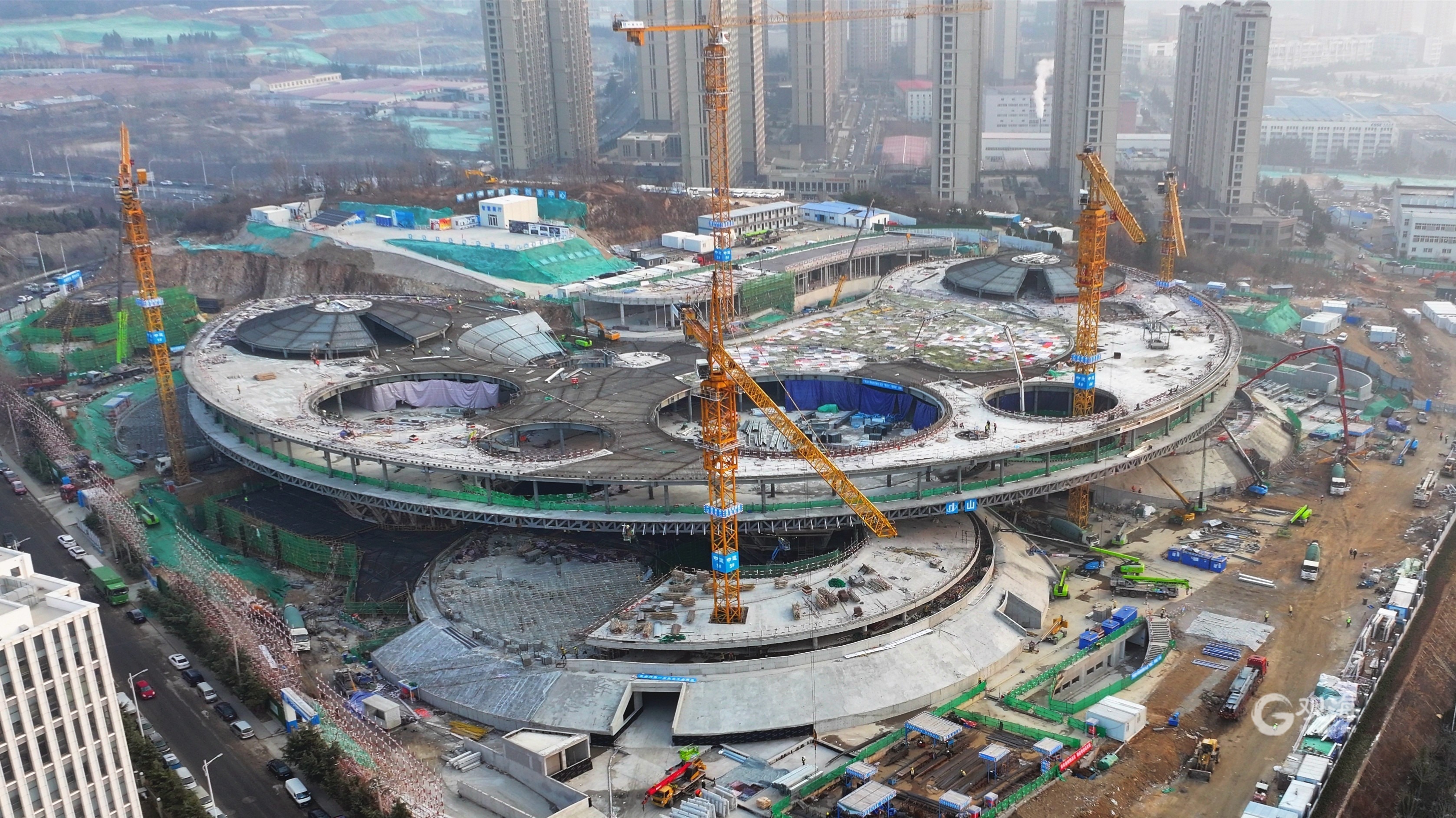 节后将全面启动装饰装修青岛虚拟现实创享中心加速冲刺项目节点(图1) 节后将全面启动装饰装修青岛虚拟现实创享中心加速冲刺项目节点(图1)