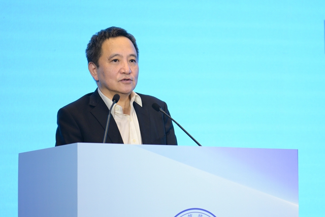 聚势新起点 乘势谱新篇——中国建筑装饰协会公共建筑装饰工程分会成立大会暨“坚定信心 合聚发展”企业家论坛成功举行(图3) 聚势新起点 乘势谱新篇——中国建筑装饰协会公共建筑装饰工程分会成立大会暨“坚定信心 合聚发展”企业家论坛成功举行(图3)