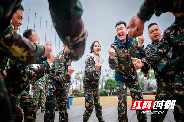 千思铁军 精工交付 千思装饰集团2024工程特训营举行(图2) 千思铁军 精工交付 千思装饰集团2024工程特训营举行(图2)