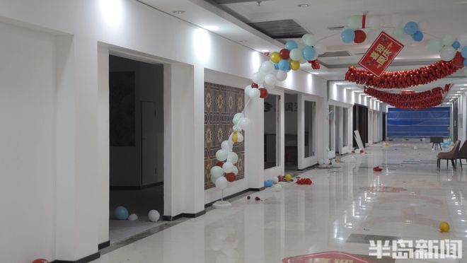 人去楼空!青岛一装饰公司突然失联有人预付超13万!牵扯人数多每户金额大!(图1) 人去楼空!青岛一装饰公司突然失联有人预付超13万!牵扯人数多每户金额大!(图1)