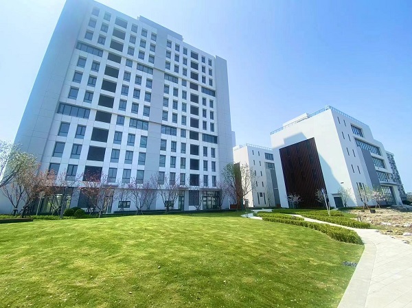 松江一“清华系”产业园发展提速奏响工业经济“春之曲”(图1) 松江一“清华系”产业园发展提速奏响工业经济“春之曲”(图1)