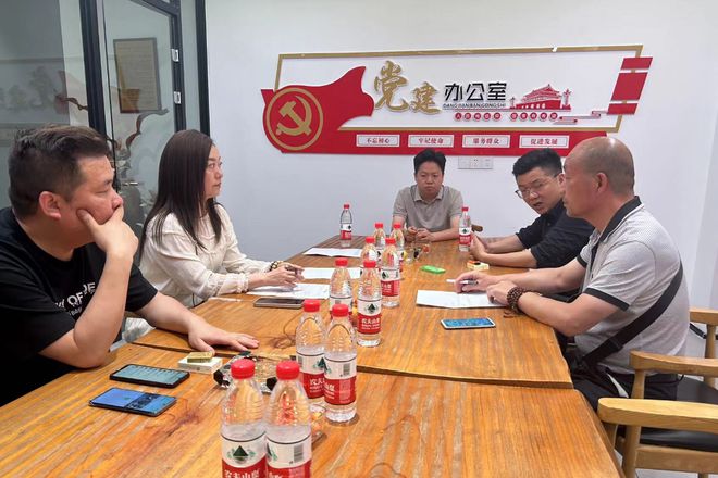 跨越发展 共绘蓝图市青企协建筑装饰委员会2024年上半年工作回顾(图1) 跨越发展 共绘蓝图市青企协建筑装饰委员会2024年上半年工作回顾(图1)