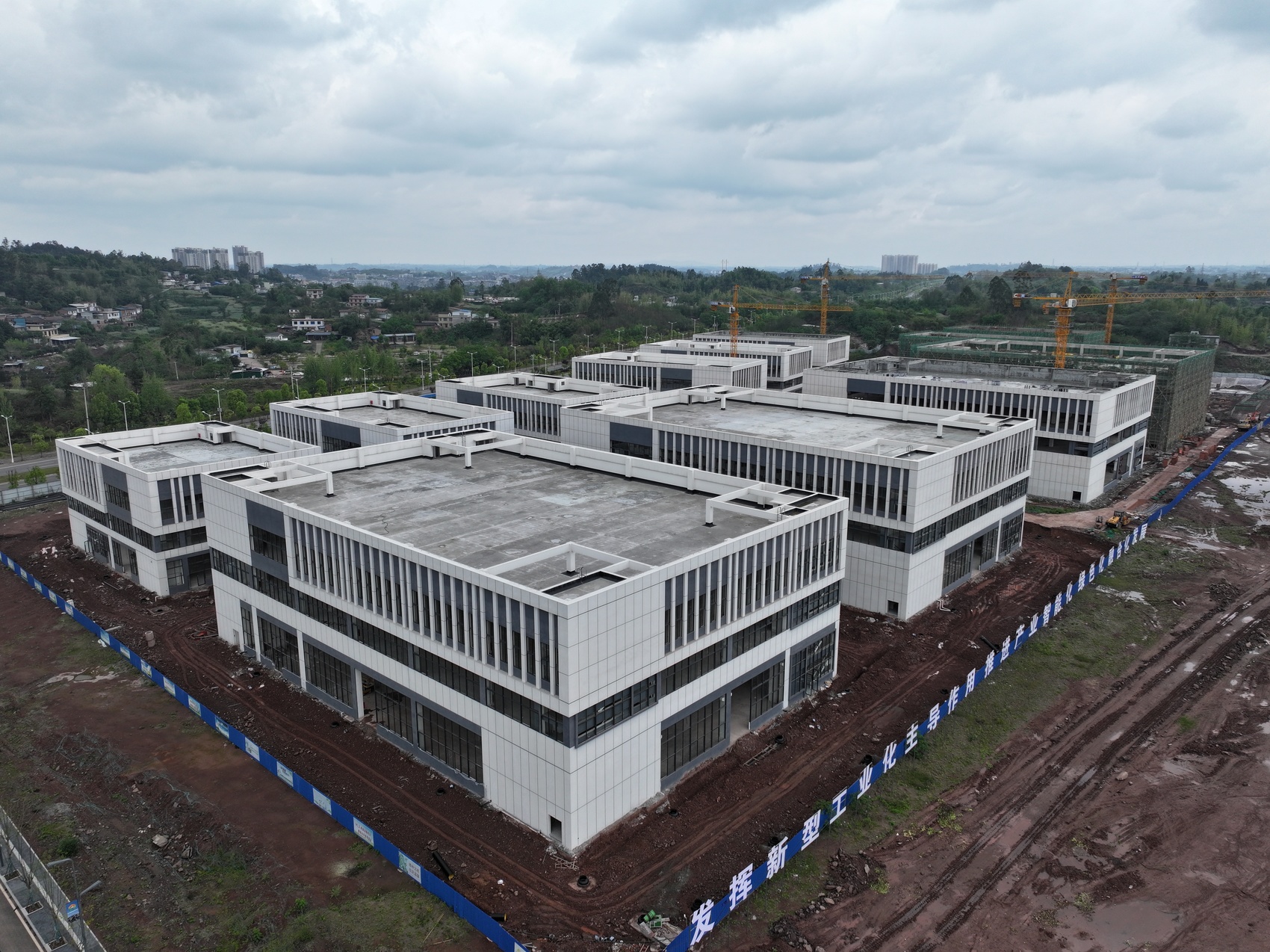 建设正酣 富顺县重大项目推进有力(图2)