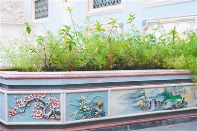 文昌灰塑:刀堆手绘描出万紫千红(图2) 文昌灰塑:刀堆手绘描出万紫千红(图2)