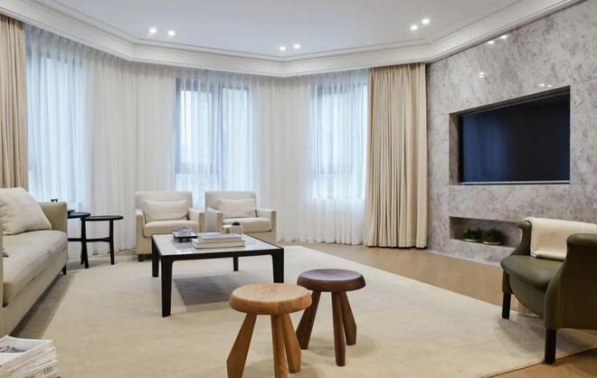 老公非要在家中装个家庭影院搞的邻居小妹天天来串门真想砸了(图1)