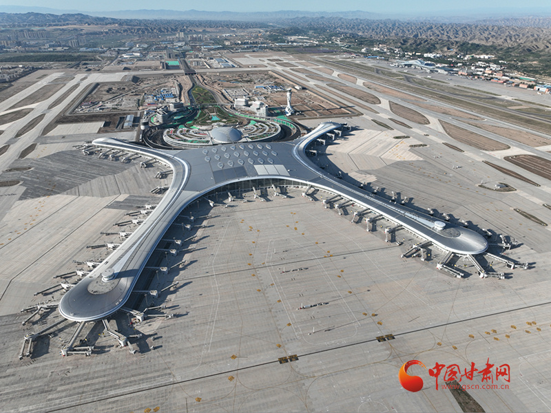 兰州中川国际机场三期扩建工程主体工程竣工(图1) 兰州中川国际机场三期扩建工程主体工程竣工(图1)