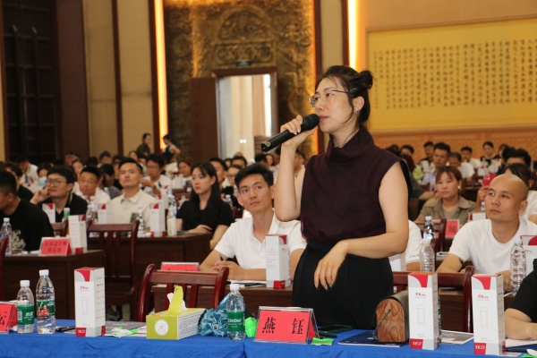 《月谈越好》设计之路前瞻邓州分享会圆满落幕(图5) 《月谈越好》设计之路前瞻邓州分享会圆满落幕(图5)