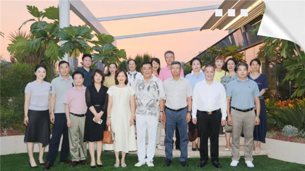 深圳市建筑装饰产业联合会会长、深圳市装饰行业协会执行会长高刚一行莅临博大调研指导工作(图1)